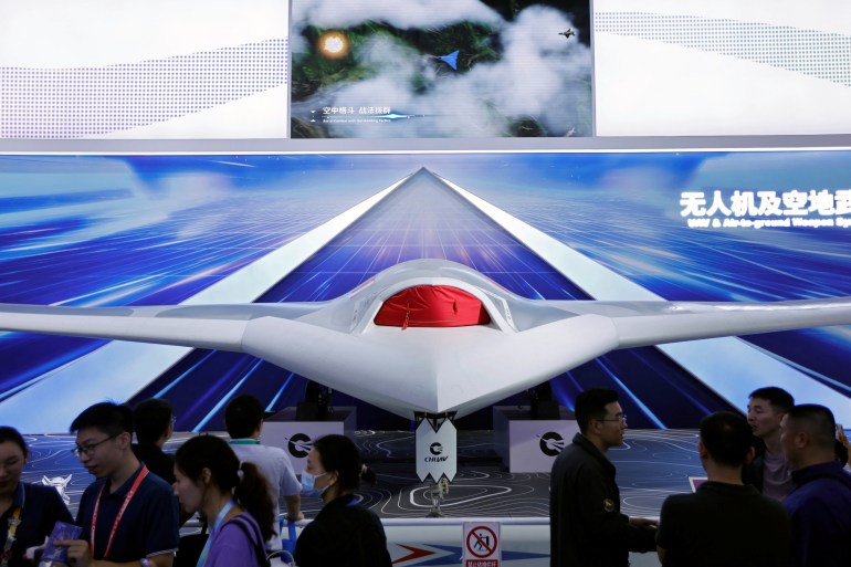 两年一度的中国航展展示了未来的空中力量